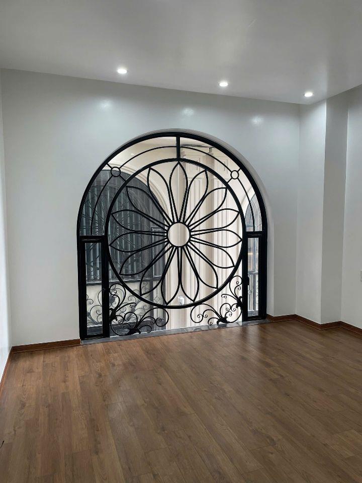 Bán căn xẻ khe - 4 tầng - Ngay AEON MAll - Ô tô đỗ cửa - chỉ hơn 4 tỷ