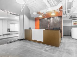 Văn phòng dành cho 5 người, sẵn sàng để sử dụng tại quận 4.