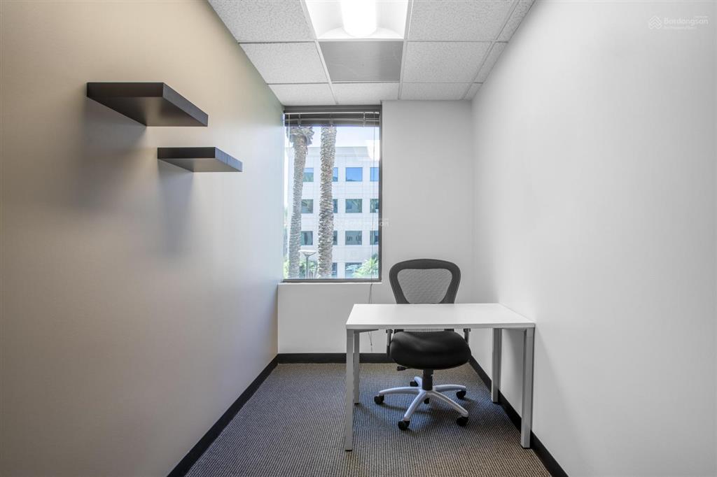 Địa chỉ kinh doanh để đăng ký công ty  regus mach building