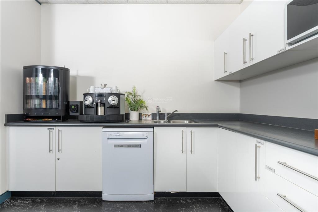 Địa chỉ kinh doanh để đăng ký công ty  regus mach building