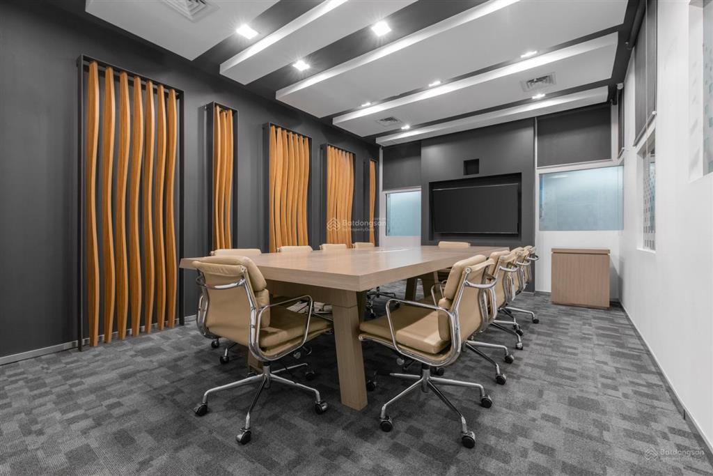 Địa chỉ kinh doanh để đăng ký công ty  regus mach building