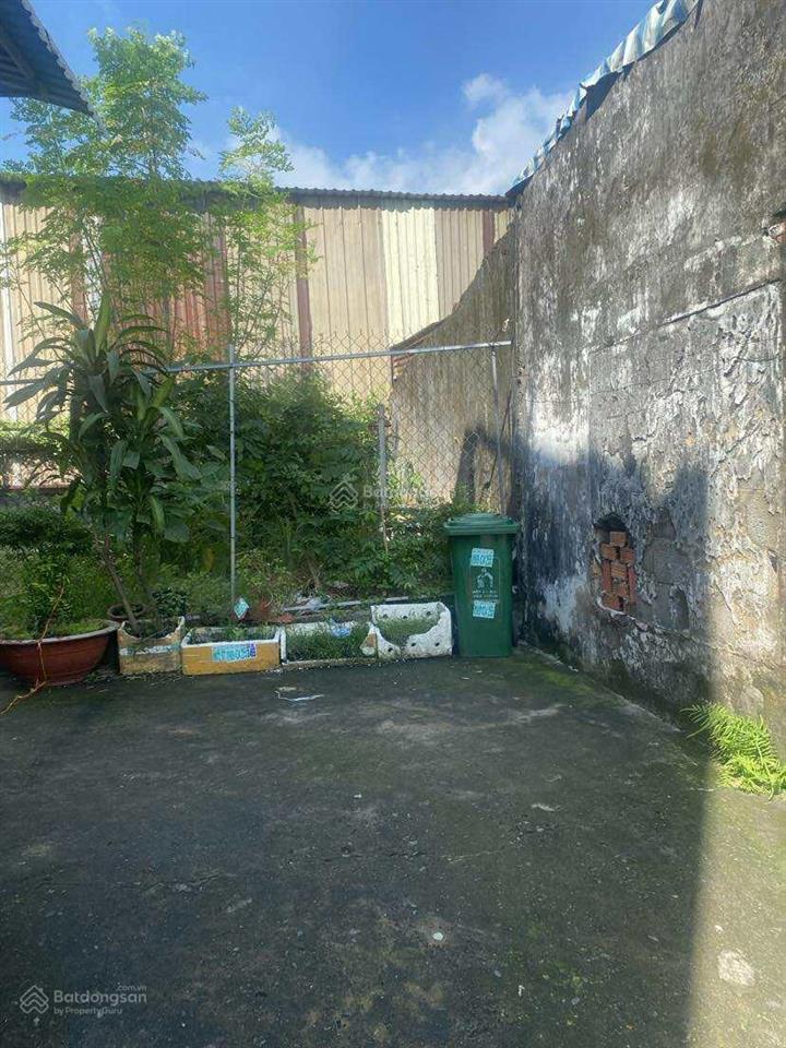 Lô đất thổ cư sổ hồng riêng, 70m2, ngang 5,5m. giá bán 3,5 tỷ. hẻm xe hơi ngay trung tâm linh xuân