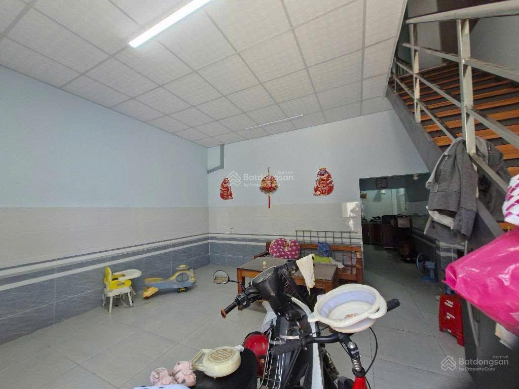 Bán nhà 2 tầng 3 pn, linh xuân. giá 4,15 tỷ thương lượng