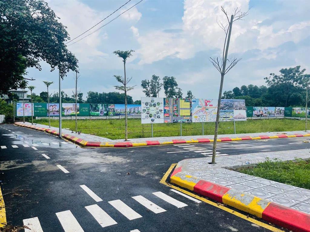 Bán đất giá cạnh tranh xã phú cát  hòa lạc cạnh khu công nghệ cao chỉ 2 tỷ