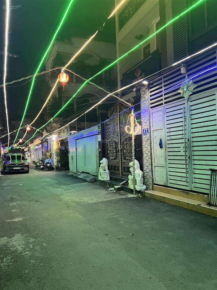 Q2nhà mặt tiền kd tốtlàm ctyphòng khámspa..hay ở đều ok