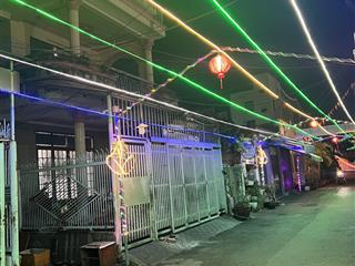 Q2nhà mặt tiền kd tốtlàm ctyphòng khámspa..hay ở đều ok