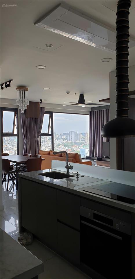 Độc quyền bán 3pn kingdom, quận 10. sổ hồng sẵn, view siêu đỉnh, full nt xem nhà 24/7 0981 067 ***