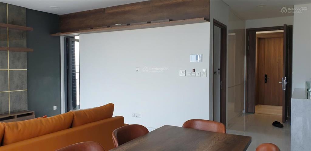 Độc quyền bán 3pn kingdom, quận 10. sổ hồng sẵn, view siêu đỉnh, full nt xem nhà 24/7 0981 067 ***