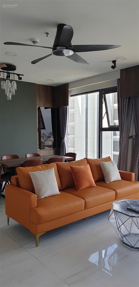 Độc quyền bán 3pn kingdom, quận 10. sổ hồng sẵn, view siêu đỉnh, full nt xem nhà 24/7 0981 067 ***