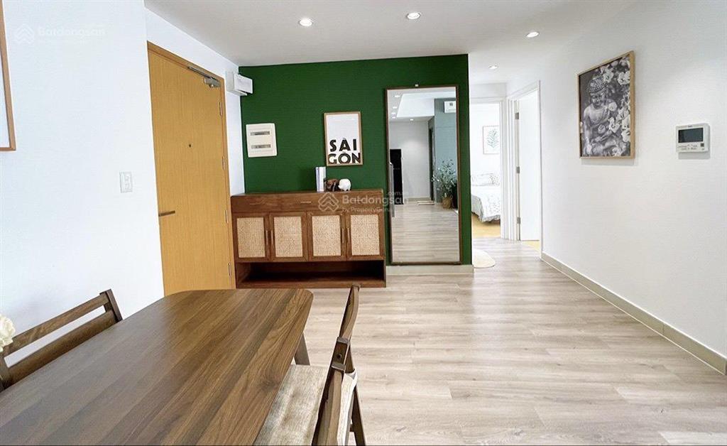 Bán gấp 2pn masteri thảo điền, 8,5 tỷ, 70m2, view city siêu đẹp.  0981 067 ***