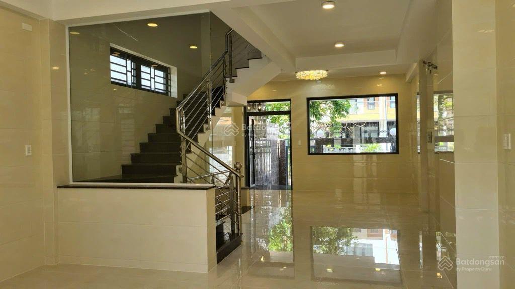 Siêu phẩm bình hưng giảm ngay 500tr! 5 tầng, có hầm ngay khu mizuki park giá chỉ 13,xx tỷ