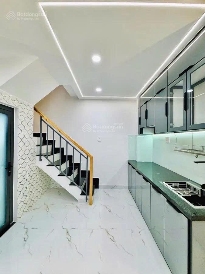 Bán nhà duy tân 16m2 3 tầng  4.7 tỷ  mặt tiền hẻm kinh doanh