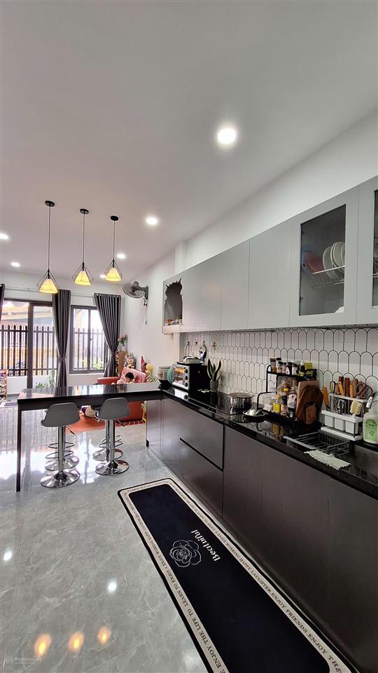 Bán nhà đẹpdt80m23pngần chợnguyễn khuyến vĩnh hảinha trang3ty3