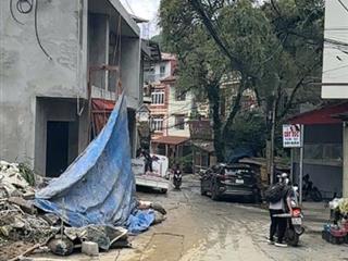 Đất đường hùng hồ  sapa em cón bán mảnh đất " xây dựng khách sạn " đẹp lung linh luôn