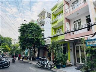 Bán gấp nhà 5 tầng, phú nhuận trung tâm, không gian sống lý tưởng cho gia đình 3 thế hệ !