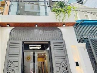 Cần tiền xoay vốn bán ngay nhà trần hưng đạo q5 38m2 giá 2 tỷ800tr 3pn bao sang tên sổ riêng