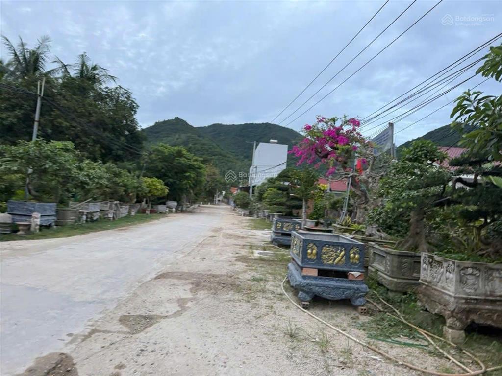 Bán nhanh lô đất đẹp hẻm bình hòa gần đường nguyễn tất thành dt 98,5m2, có thổ cư, đường ô tô