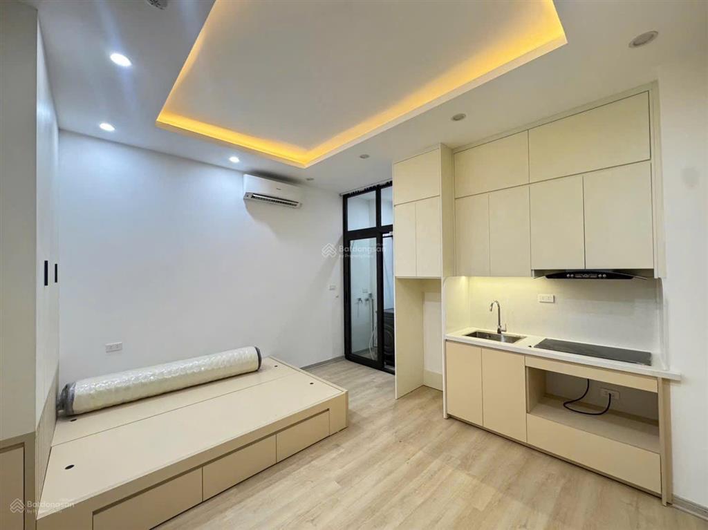 Bán toà nhà ccmn phố chùa láng dòng tiền 150tr/th xây 8 tầng mới cứng