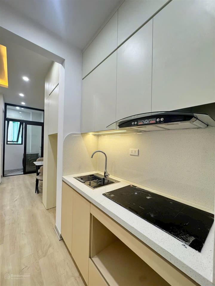 Bán toà nhà ccmn phố chùa láng dòng tiền 150tr/th xây 8 tầng mới cứng