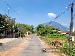 4435m2 đất đường nhựa, view núi. dân đông. 2,8 tỷ