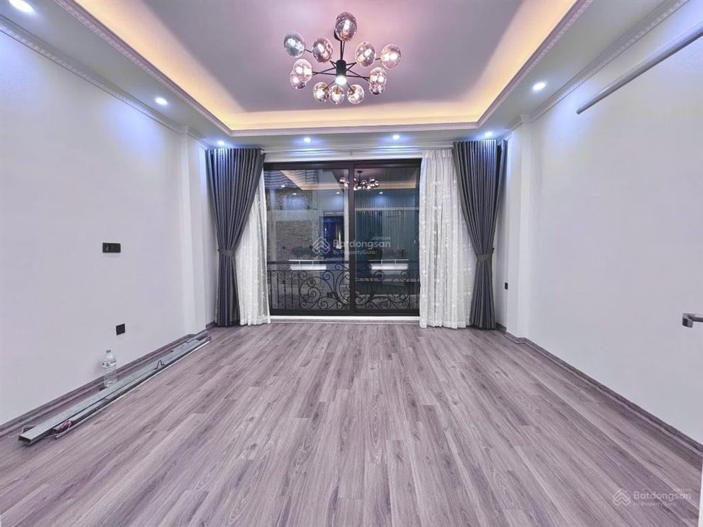 Hàng hiếm trung tâm cầu giấygần phố50m ra ngõ thông kinh doanh đỉnh