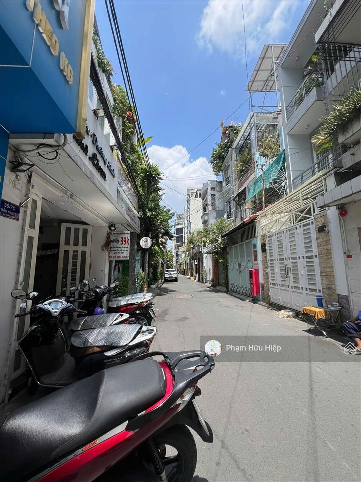 Bán nhà hẻm xe hơi gần trần hưng đạo quận 1  61m², khu dân trí cao, tiện ích đầy đủ cho gia đình