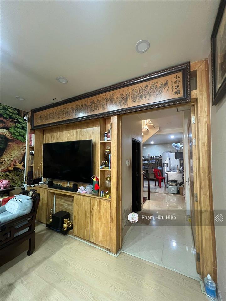 Bán nhà hẻm xe hơi gần trần hưng đạo quận 1  61m², khu dân trí cao, tiện ích đầy đủ cho gia đình