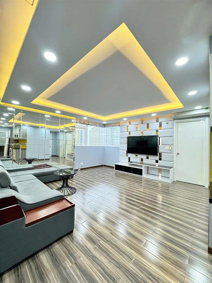 Chuyển nhượng căn hộ 2pn  3pn city gate towers mặt tiền võ văn kiệt