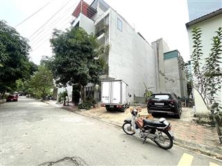 Bán đất phố tu hoàng 80m2 . mặt phố 2 oto tránh . mảnh đất vàng còn xót lại