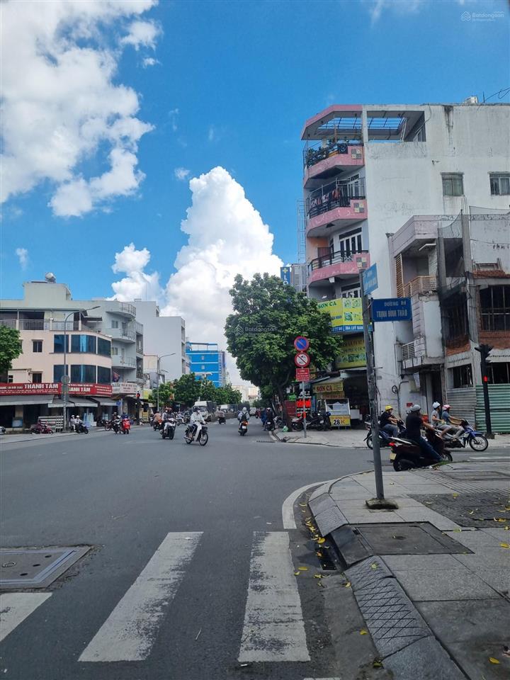 Nhà bán đ hòa bình 1 sẹc sát q. 11, đầm sen chỉ 6,x tỷ.