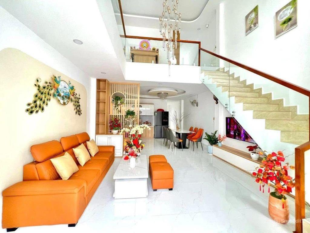 Chính Chủ Cần Bán Gấp Nhà 1 Lầu - Bến Lức - Long An