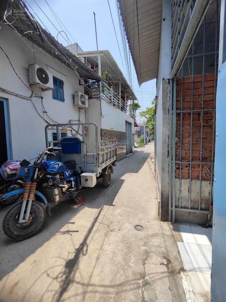 Nhà nguyên căn quốc lộ 50 xã phong phú huyện bình chánh ngay trung tâm