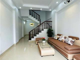 Nhà phố mà rẻ như quê  nhà 3 tầng ô tô đỗ tận cửa mà giá có hơn 2tỷ2xx. nhanh tay ae ơi!