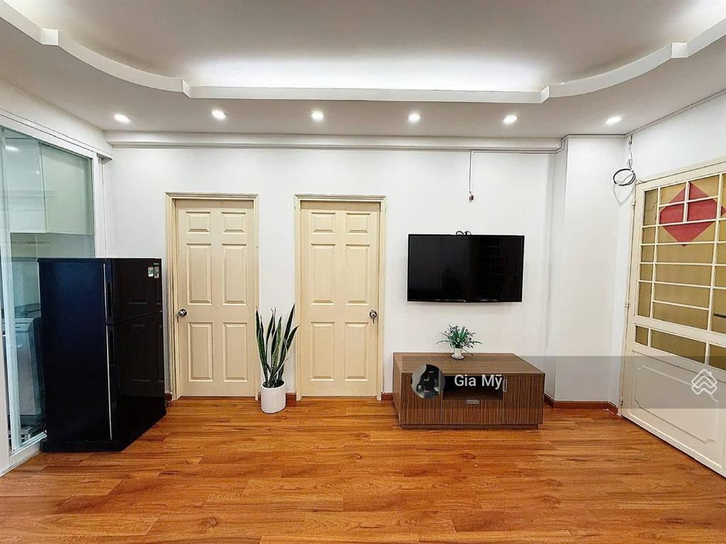 Bán gấp cc tôn thất thuyết, q4, 68m2, 2pn, 2wc, full nt, giá 1 tỷ 370