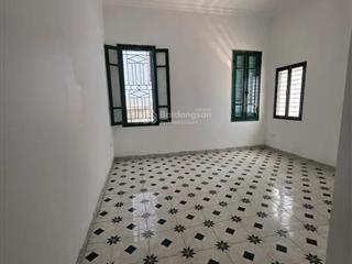 Bán nhà phân lô khu cầu noi, cổ nhuế  2 thoáng trước sau  gần trường, chợ cổ nhuế.