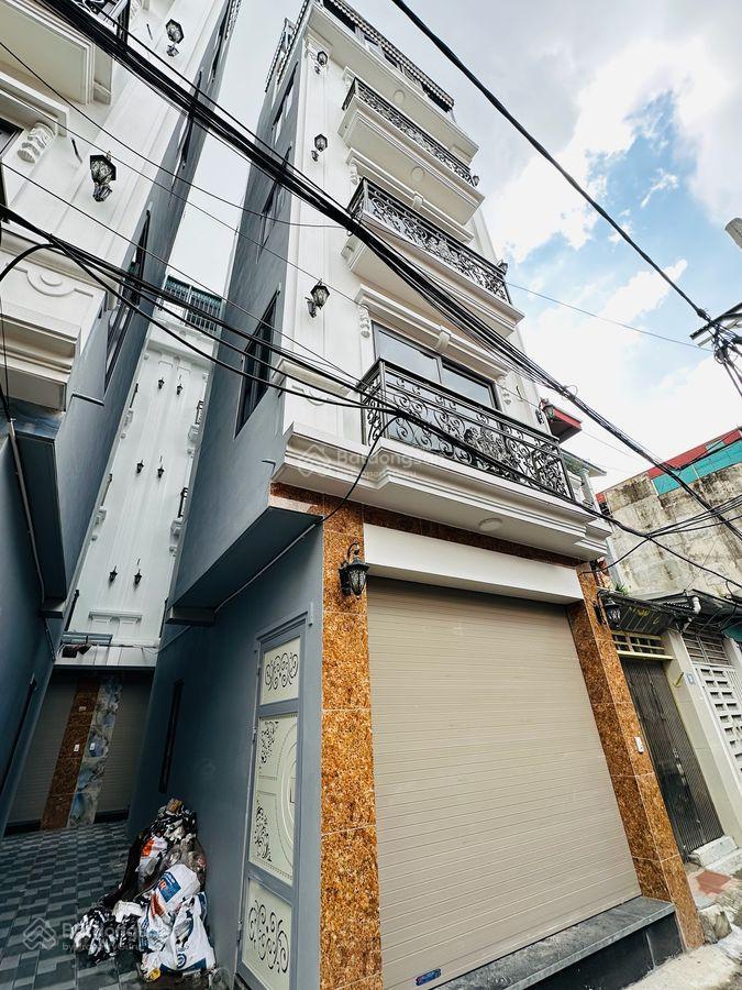 Nhà mới đón tết tại xuân phươnglô góc thang máyô tô đỗ cửa