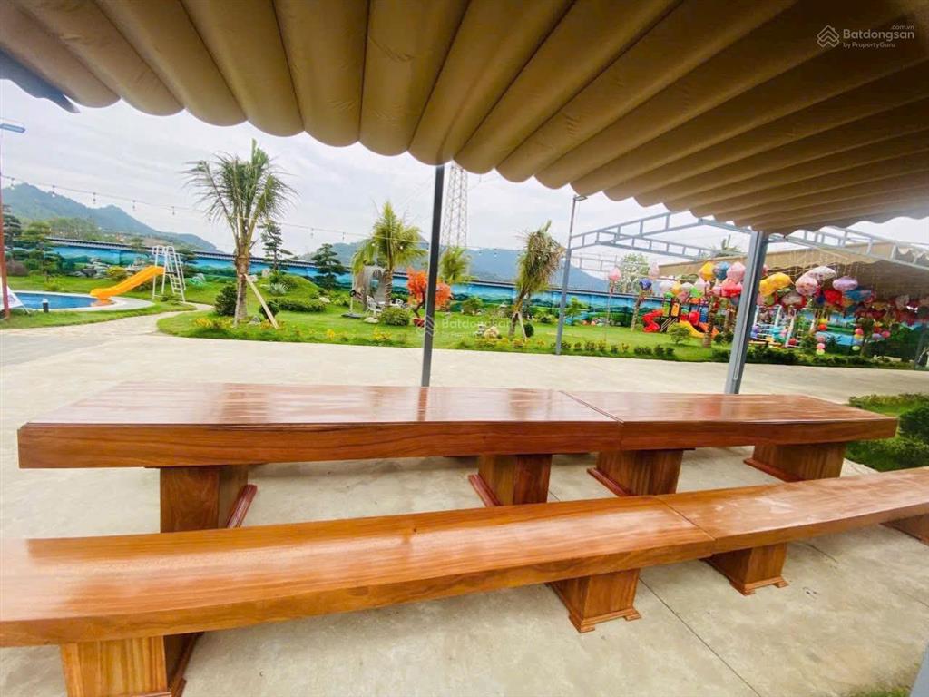 Chính chủ là em bán khu nghỉ dưỡng siêu vip tại hồ đồng đò  1685m2  giá siêu hấp dẫn