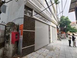 Nhà đẹp 2,5 tầng phù khê từ sơn, bắc ninh  đường ô tô vi vu  mở cửa ra là nvh  nhú 3 tỷ