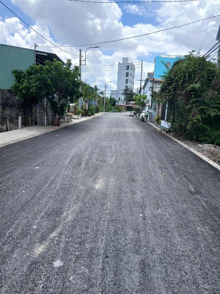 Đất xây biệt thự 7x19m cách lê văn lương 80m