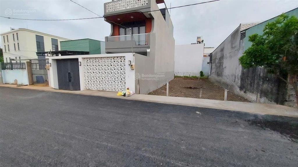 Đất xây biệt thự 7x19m cách lê văn lương 80m
