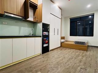 Bán ccmn 7 tầng full phòng thang máy dòng tiền 120tr/th trung văn phùng