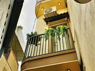 Hiếm! nhà btct 4 tầng cmt8 q10 gần chợ hòa hưng 3,85 tỷ