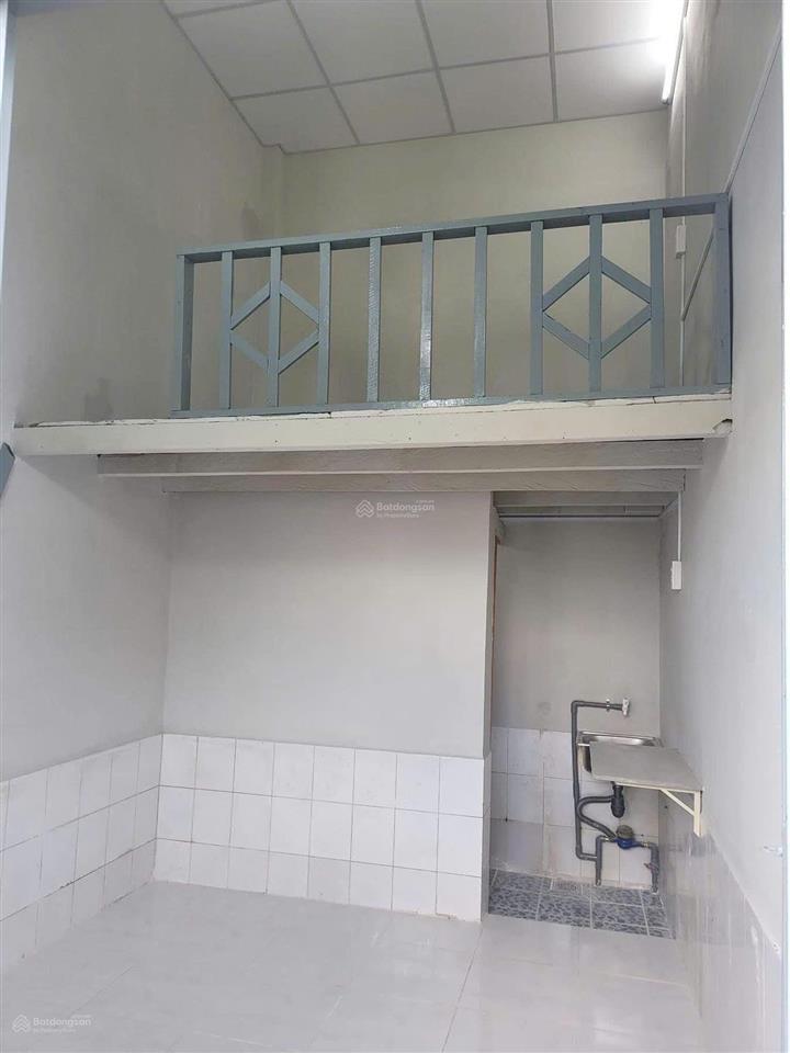 Nhà 1 trệt 1 lầu + dãy trọ 6 phòng mới xây  sổ hồng riêng