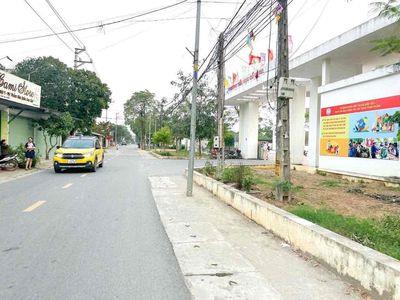 Chủ cần tiền mua nhanh bán gọn 190m,2 mặt tiền trục chính cổ đông, sơn tây vùng ven tpvt hòa lạc