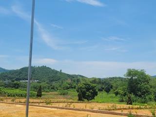 Cần bán gấp lô đất chính chủ  view núi siêu đẹp  sổ đỏ đầy đủ.
