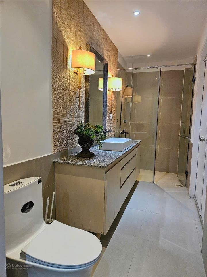 Bán đất tặng nhà 3 tầng full nt  mặt tiền ngay nguyễn văn hưởng  242,3m2  nở hậu  giá 165 tr/m2