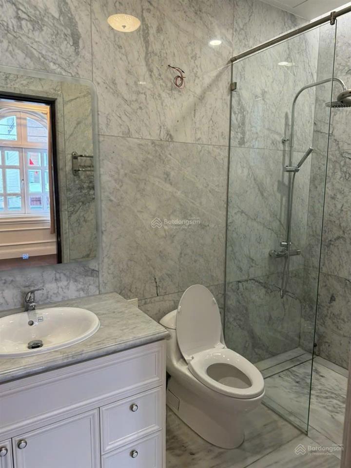 Chốt gấp! kẹt tiền giảm sâu bán gấp căn biệt thự 2 mt nguyễn văn hưởng 651m2 nở hậu chỉ 175tr/m2