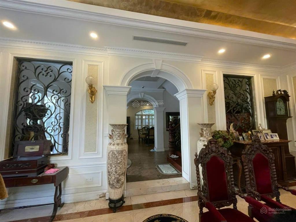 Chốt gấp! kẹt tiền giảm sâu bán gấp căn biệt thự 2 mt nguyễn văn hưởng 651m2 nở hậu chỉ 175tr/m2