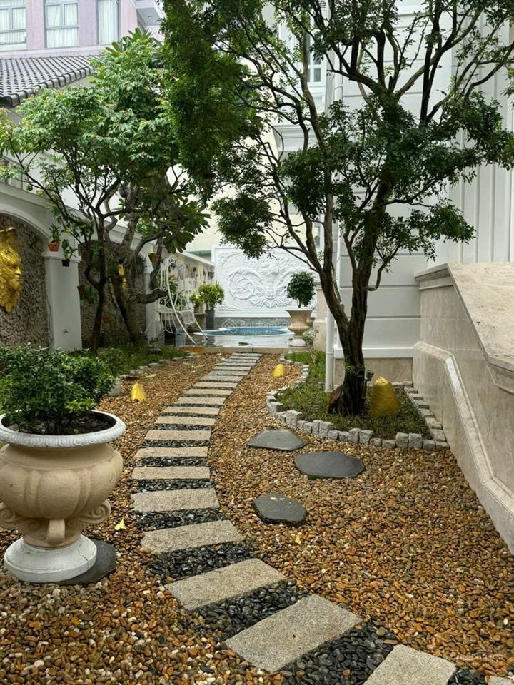 Chốt gấp! kẹt tiền giảm sâu bán gấp căn biệt thự 2 mt nguyễn văn hưởng 651m2 nở hậu chỉ 175tr/m2