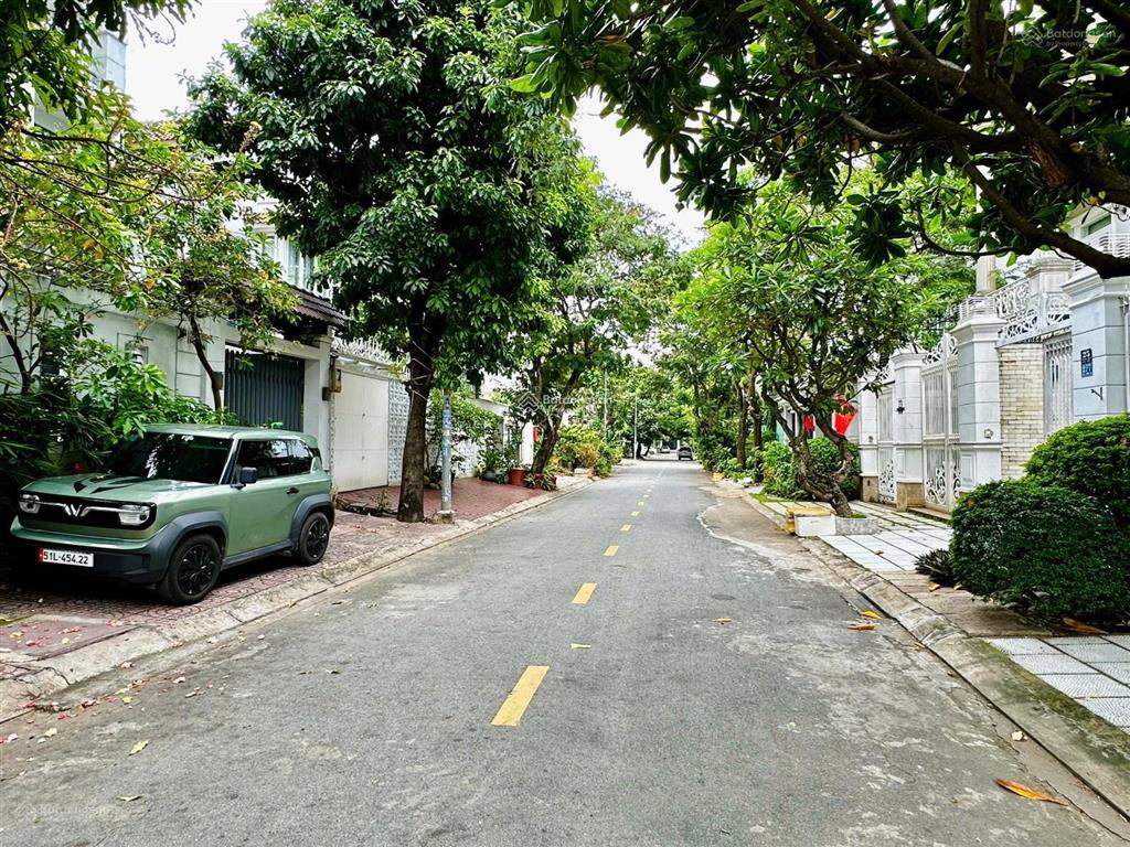 Giảm rất sâu ! chỉ 175tr/m2  bán lô đất siêu đẹp mặt tiền ngay nguyễn qúy cảnh 10x17m view cviên